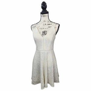 Speechless sz 7 Juniors White Glittery Lace Short Cocktail Bridal Strappy Dress